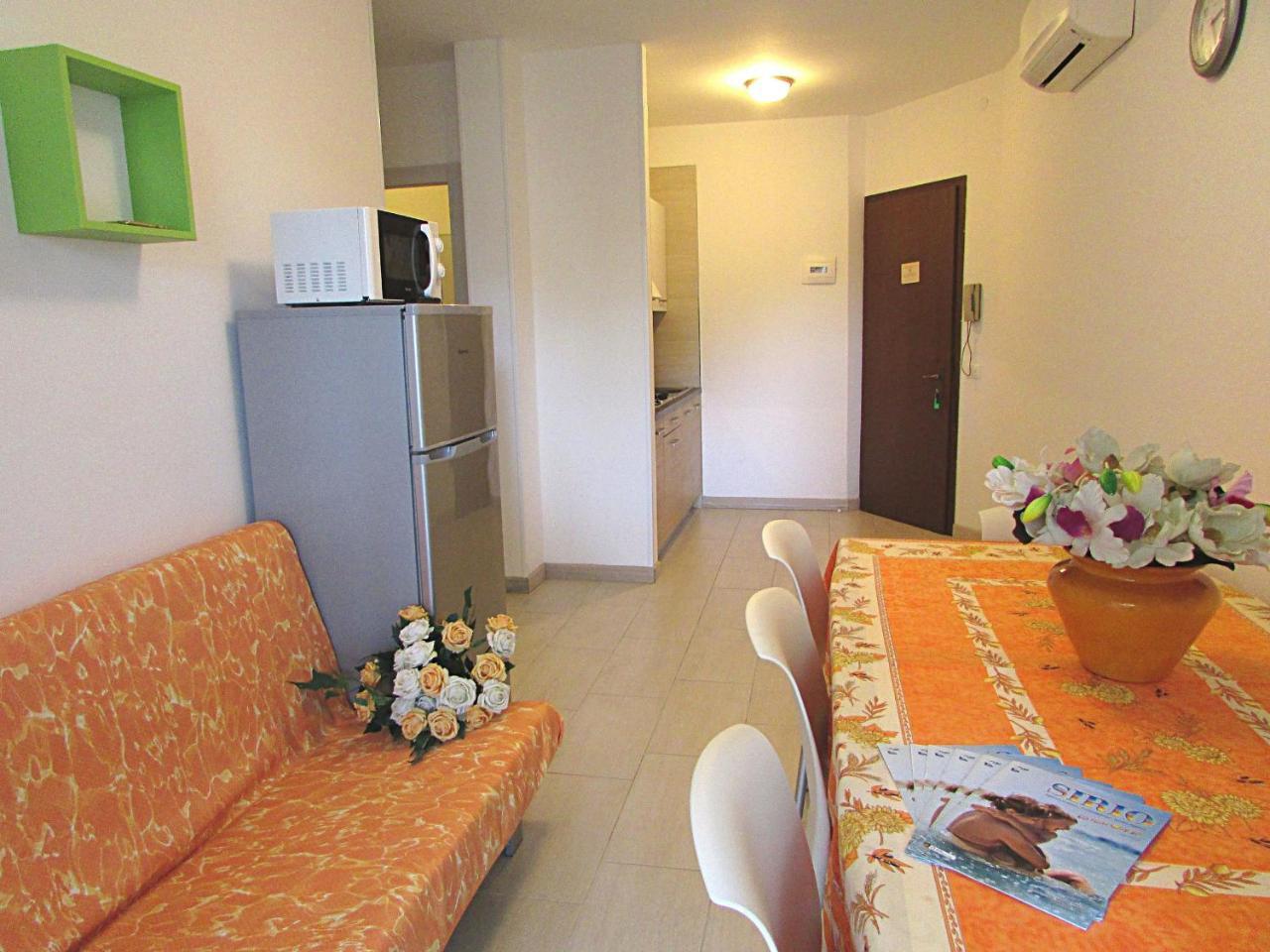 Isi Apartment Bibione Exterior photo